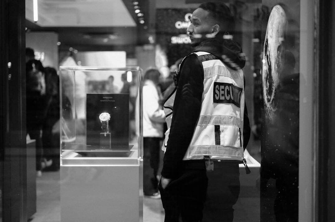 police arrest in store