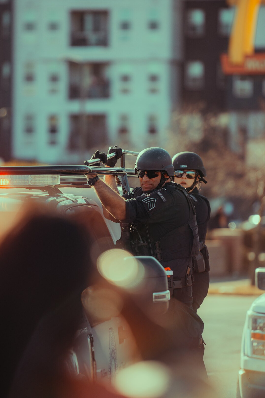 police arresting shoplifter